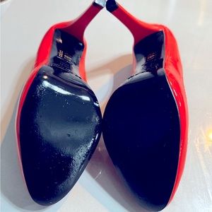 Karen Mullen pumps.